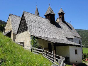Die drei zumammenhängend gebauten Kapellen von Bad Drekirchen sind ein beliebtes Fotomotiv.
